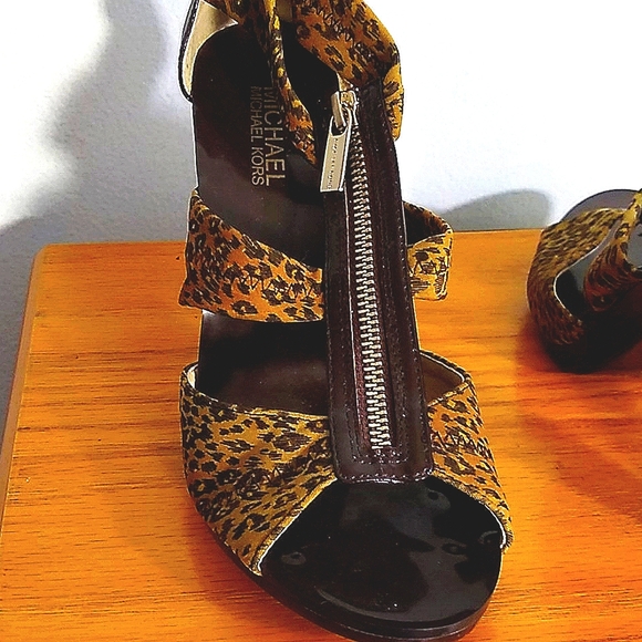 Michael Kors Heel - Picture 1 of 6